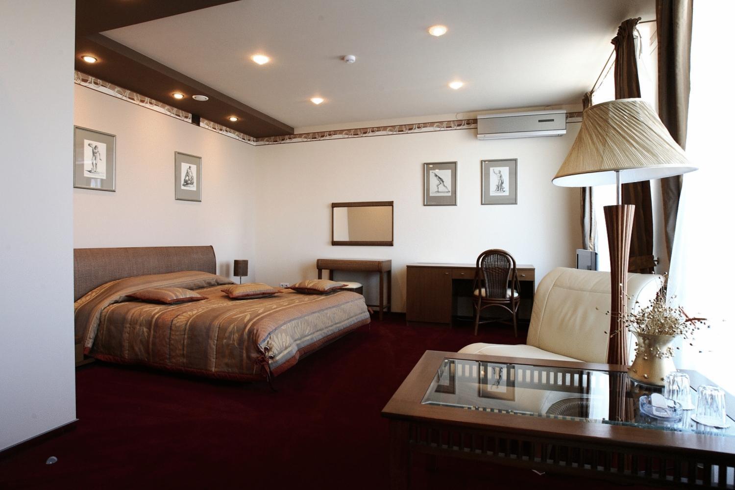 Hotel Siauliu Krasto Medziotoju Uzeiga à Šiauliai Extérieur photo