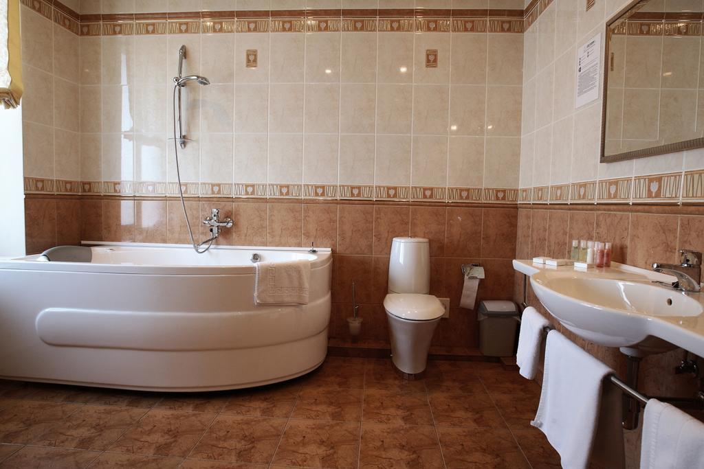 Hotel Siauliu Krasto Medziotoju Uzeiga à Šiauliai Chambre photo