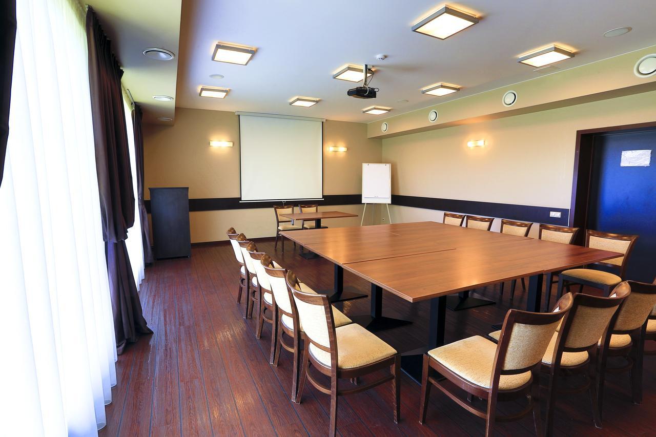 Hotel Siauliu Krasto Medziotoju Uzeiga à Šiauliai Extérieur photo